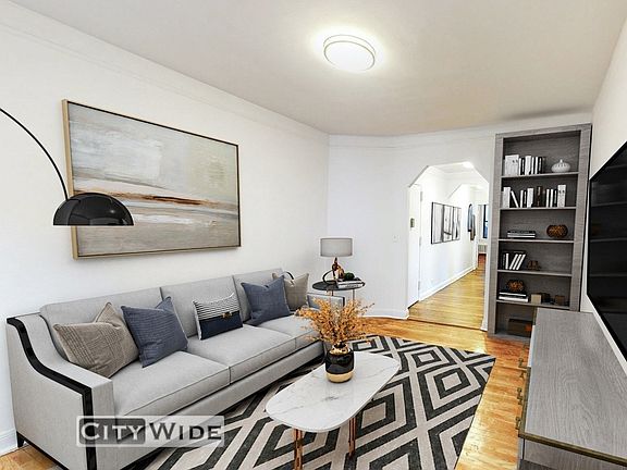 2nd image of 302 E 49th St #4FW