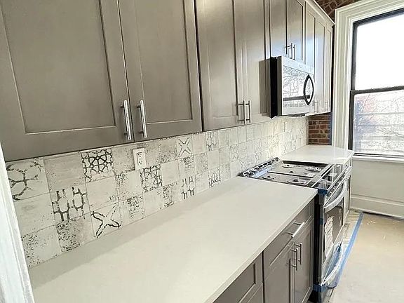 3rd image of 569 Jersey Ave #4