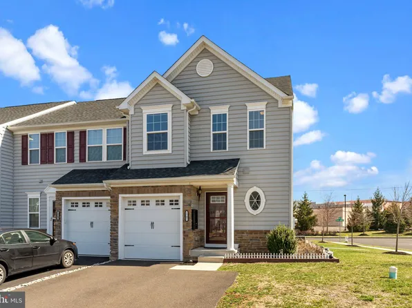 1701 Lisa Ct, Hatfield, PA 19440