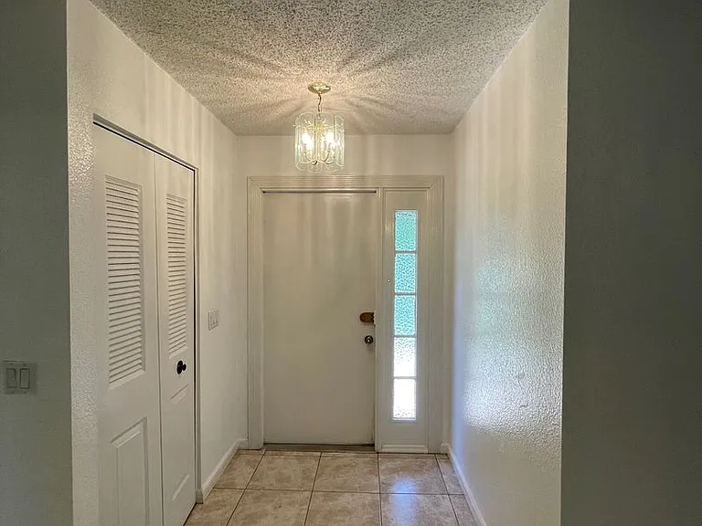 997 Mariposa Dr NE — Photo 12