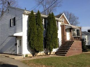22 N Oakland Ave, Fords, NJ 08863