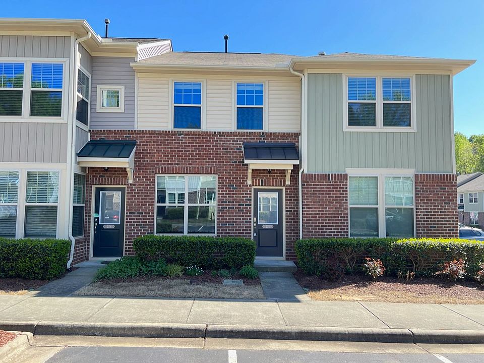 1st image of 221 Mount Evans Dr