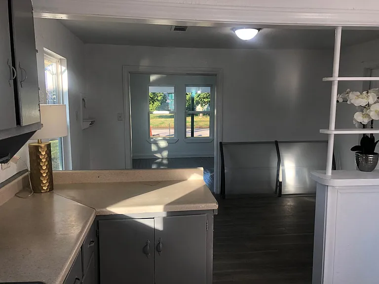 801 Aron St — Photo 29