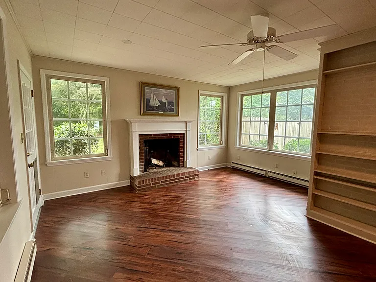 1209 Green Springs Rd — Photo 6