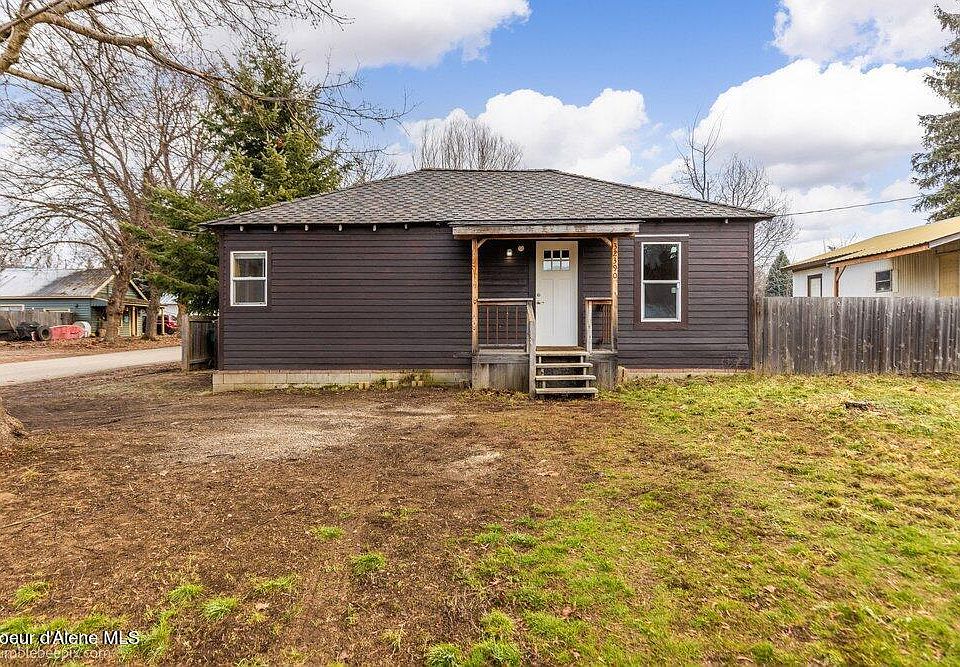 1st image of 32390 N 2nd Ave