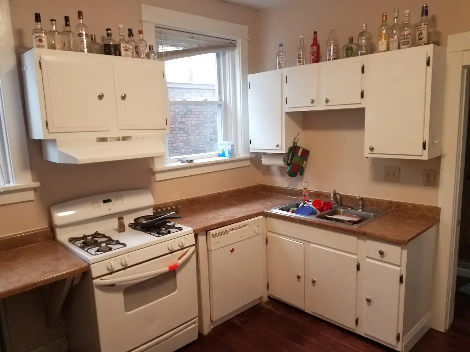 395 Probasco St — Photo 1