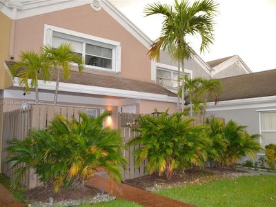 1338 NW 123rd Ave, Pembroke Pines, FL, 33026