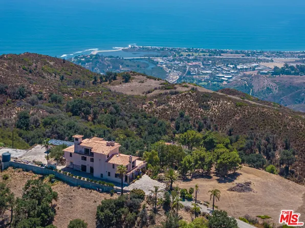 140 Valle Lindo St, Malibu, CA 90265