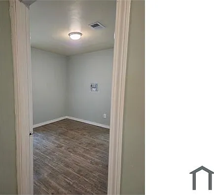 1614 Penicault Dr — Photo 6