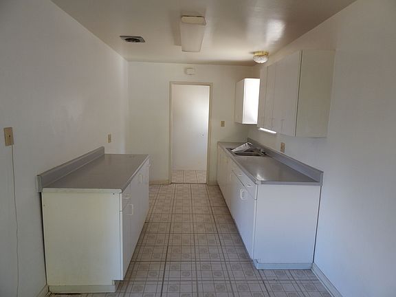 2nd image of 559 Sonora Ave