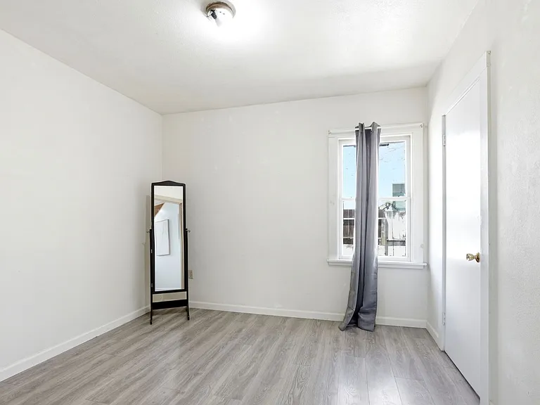 133 Missouri St — Photo 3
