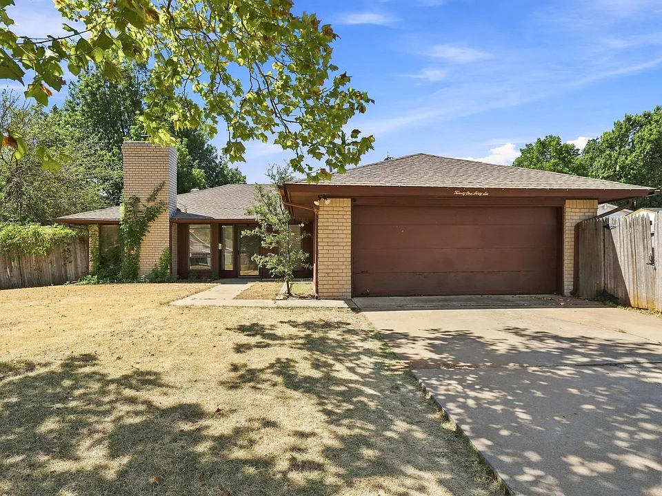 2136 NW 113th St