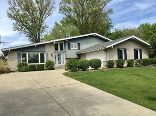 7600 Wilton Rd, Darien, IL 60561