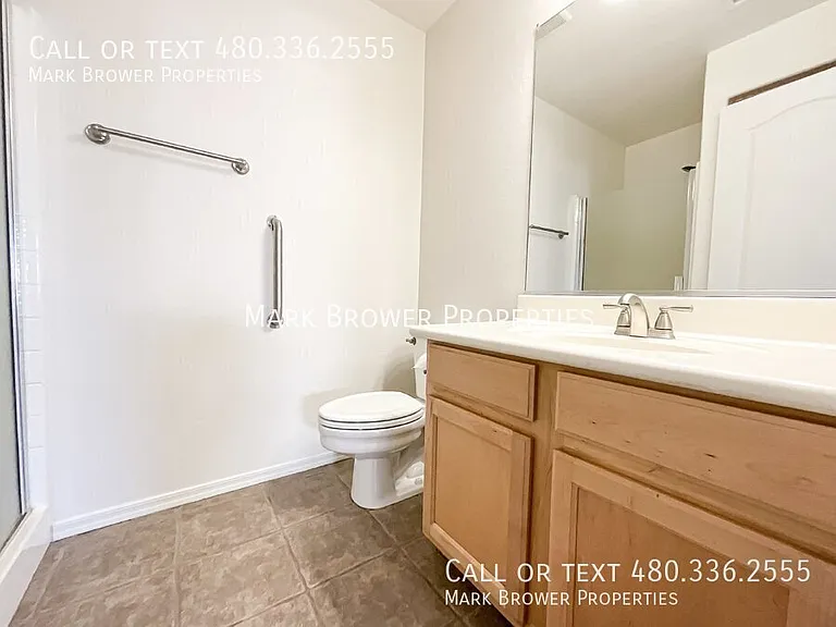 1302 E Elgin Pl — Photo 16