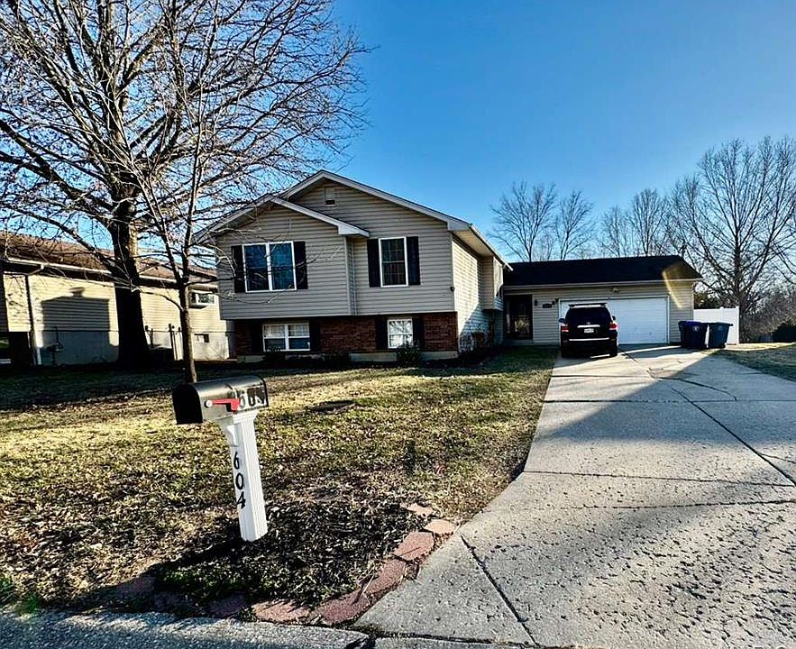 1st image of 604 Sunward Dr