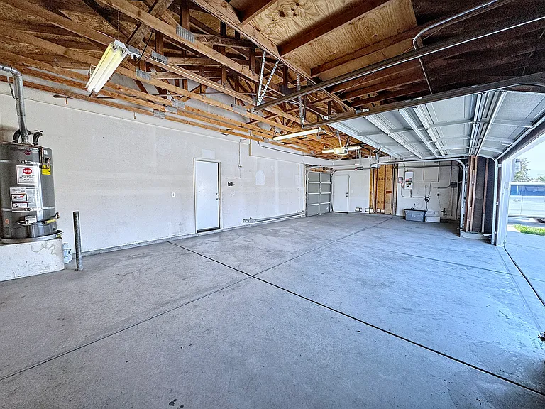 7096 Misty Mdw — Photo 23