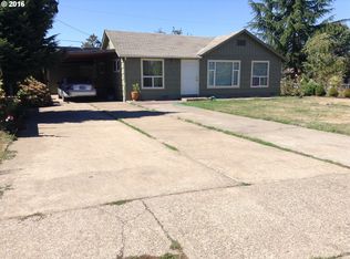 304 25th St, Springfield, OR 97477
