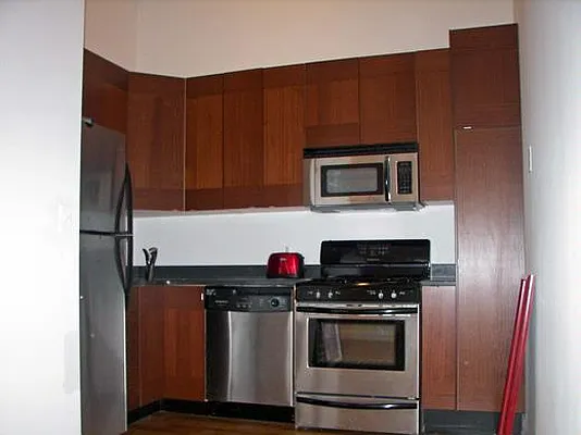 Rented by Dream Space Realty | media 28