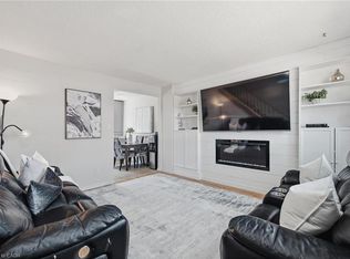 164 Jansen Ave UNIT 11, Kitchener, ON N2A2L7