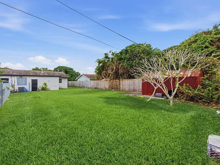 3847 E Roan Ct — Photo 24