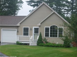 7 Port Dr, Windham, ME 04062