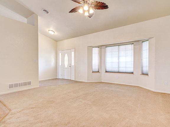 Great Room Vaulted Ceilings