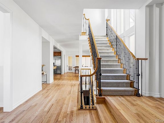 2nd image of 2860 Clinton Street