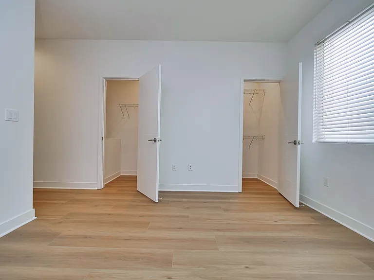3929 Wattling St #31 — Photo 14
