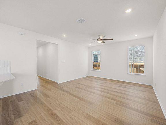 7th image of this home