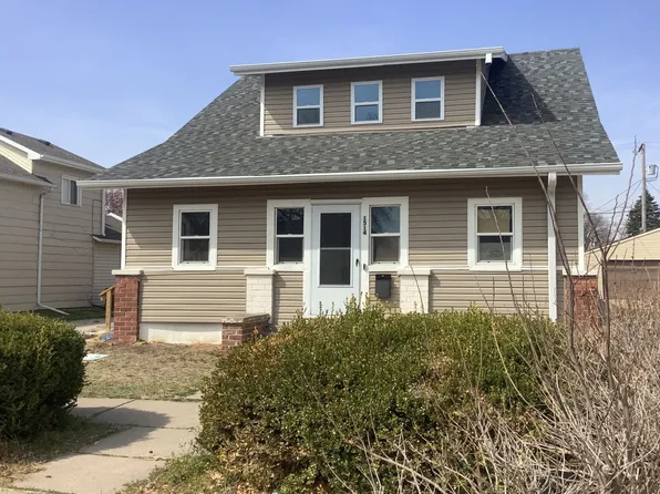 1514 W 5th St, Hastings, NE 68901