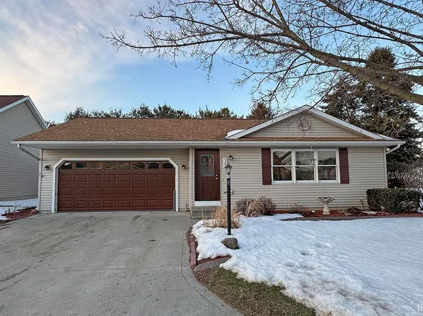 980 Sharon Ct, Middlebury, IN 46540