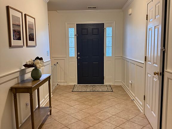 2nd image of 250 Vesta Dr