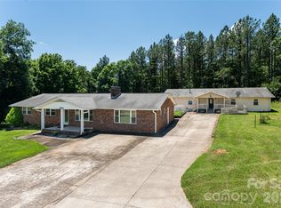2800 Coxe Rd, Tryon, NC 28782