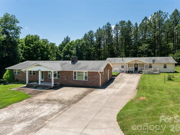 2800 Coxe Rd, Tryon, NC 28782