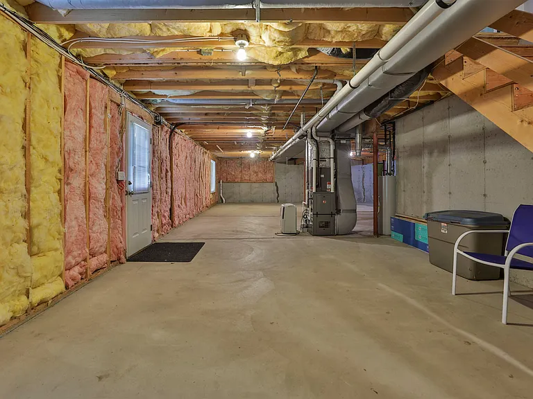 4 Myopia Ln — Photo 29