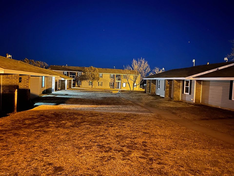 2nd image of 1100 S Main St #12