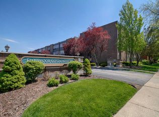 1117 Leavitt Ave APT 103, Flossmoor, IL 60422