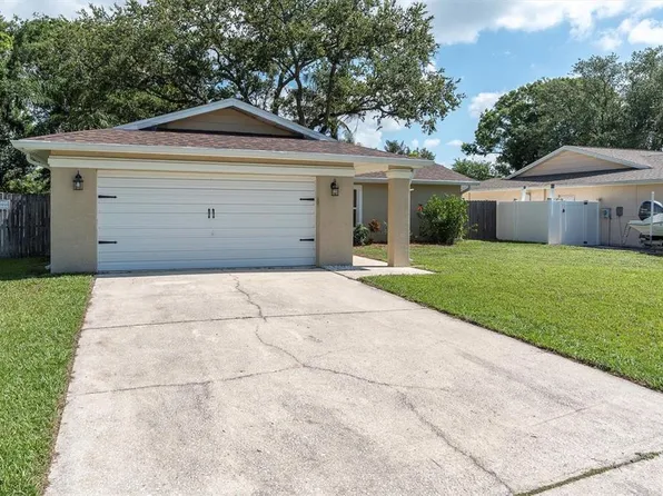 3226 Coventry N, Safety Harbor, FL 34695