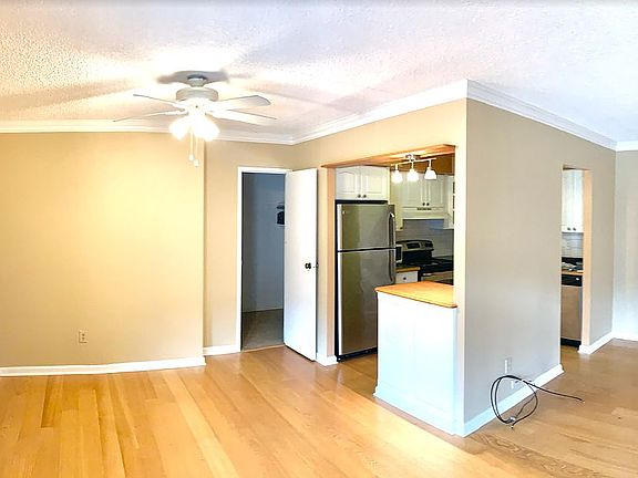 4th image of 540 Fairview Ave #101-4101