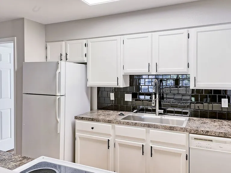 1601 W Swallow Rd #1G — Photo 14