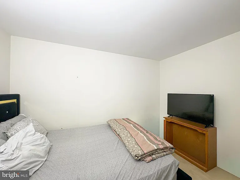 13560 Lord Sterling Pl #9-4 — Photo 13