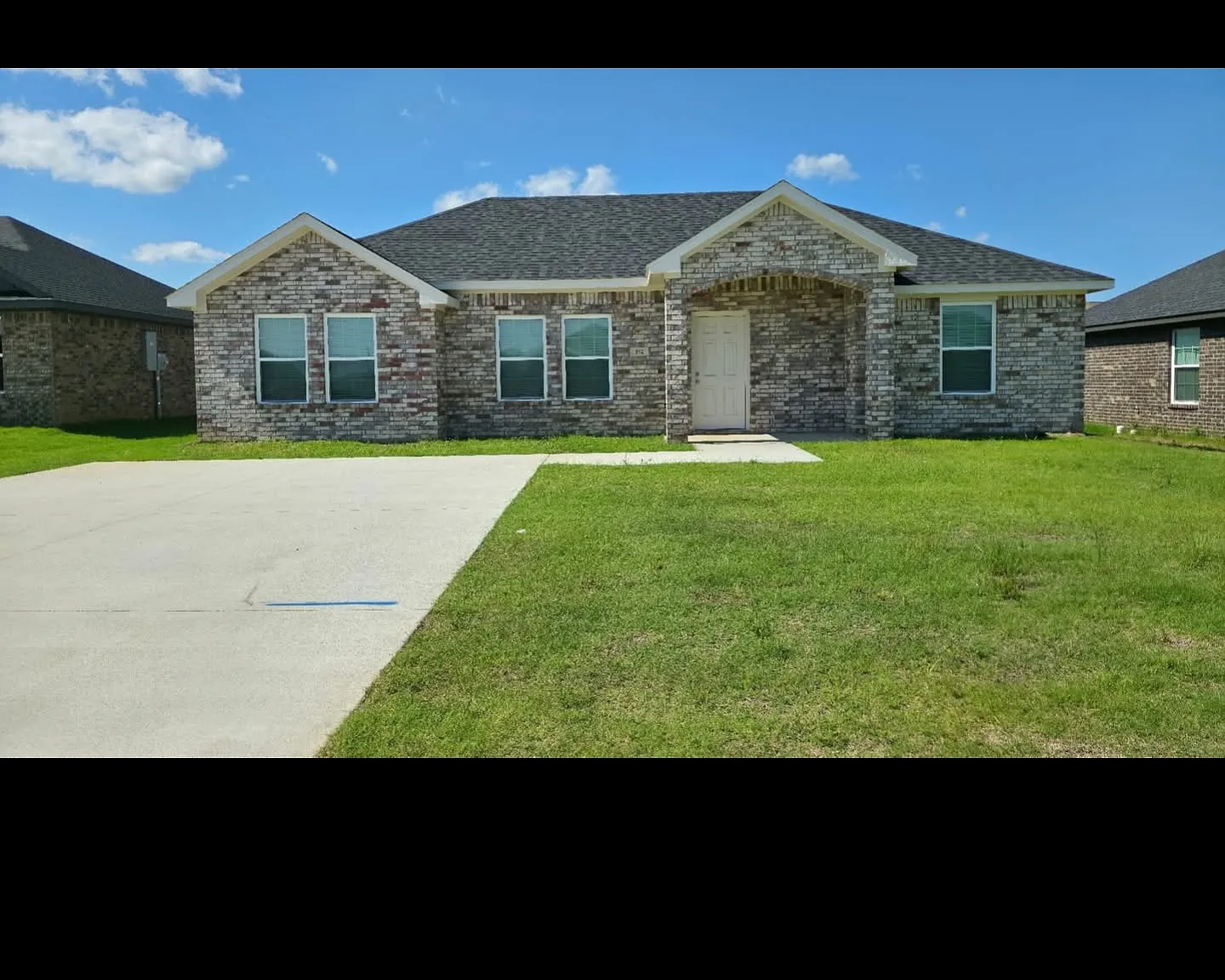 3 bed, 1308 sqft, $1,500 — Photo 1
