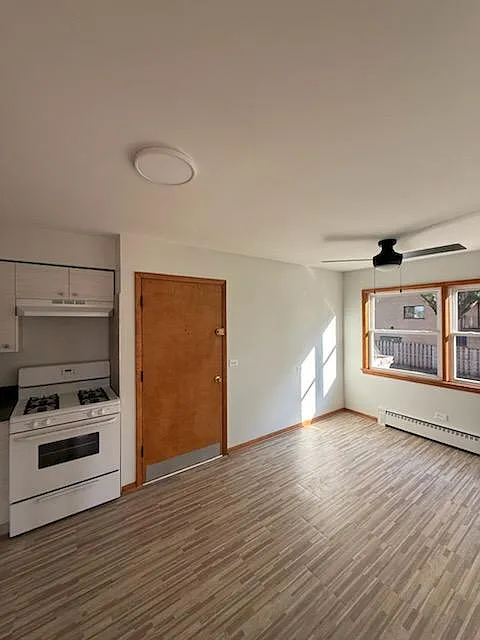 1 bed, 850 sqft, $1,500 — Photo 3