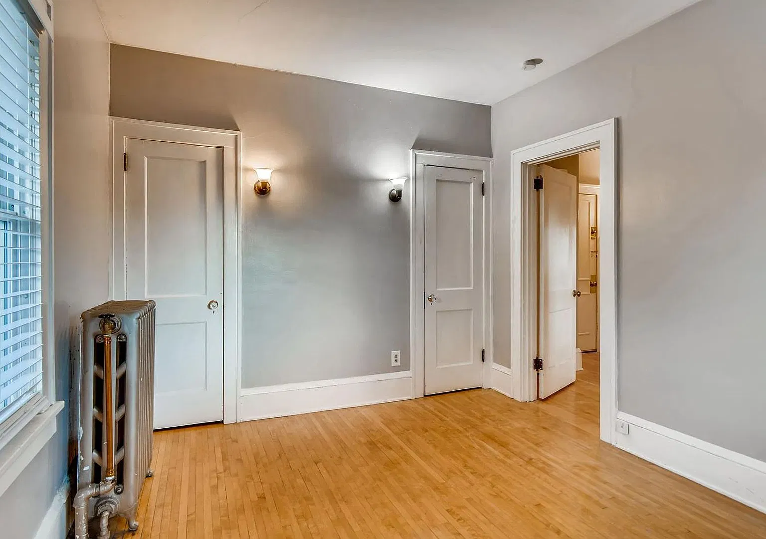 3044 Pleasant Ave — Photo 4