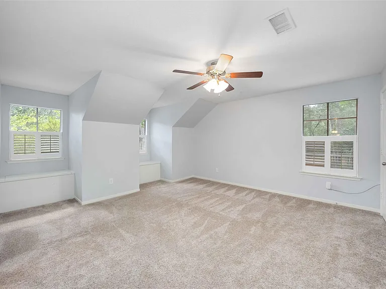 11 Alden Glen Ct — Photo 38