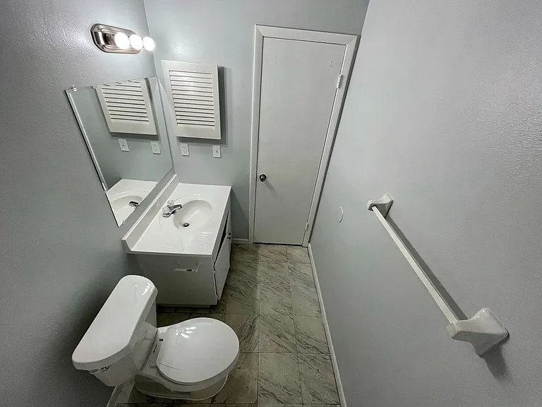 Janie B Apartments — Photo 45