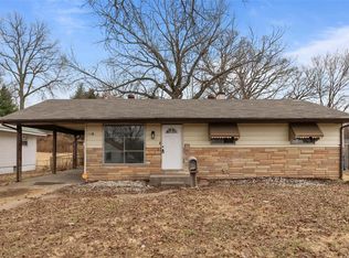 10424 Spring Garden Dr, Saint Louis, MO 63137
