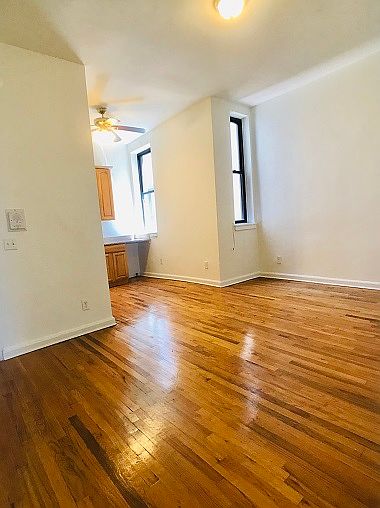1st image of 109 W 106th St #3R