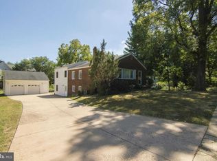 119 S Lee St, Falls Church, VA 22046