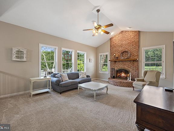 4th image of 3112 Spring House Ct